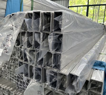 ASTM A240-22 스테인리스 스틸 파이프 무선 316L 닦은 직사각형 장식 홀 섹션